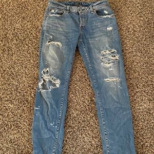 Abercrombie & Fitch Low Rise Boyfriend Jeans